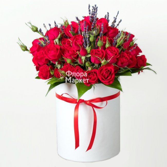 Вальс - 21 красная роза в коробке в Петрозаводске от магазина цветов «Флора Маркет»