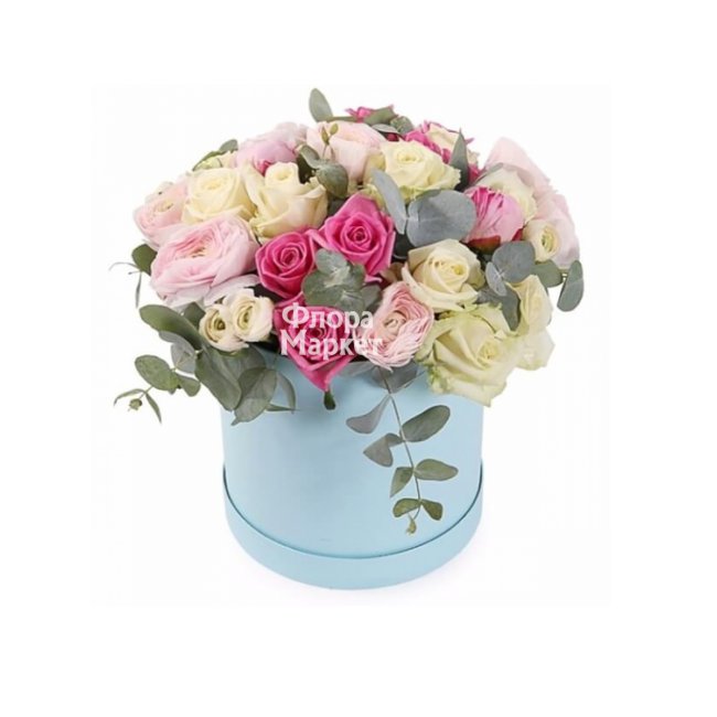 Розы с ранункулюсом в Петрозаводске от магазина цветов «Флора Маркет»